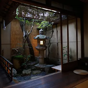 guesthouse-itoya.hotels-in-kyoto.org/